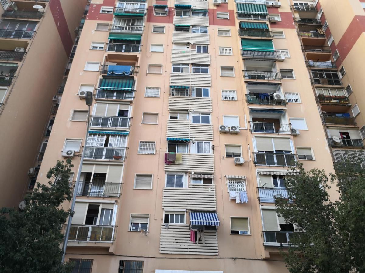 confortable y luminoso piso 5 camas, parking gratis Málaga Exterior foto